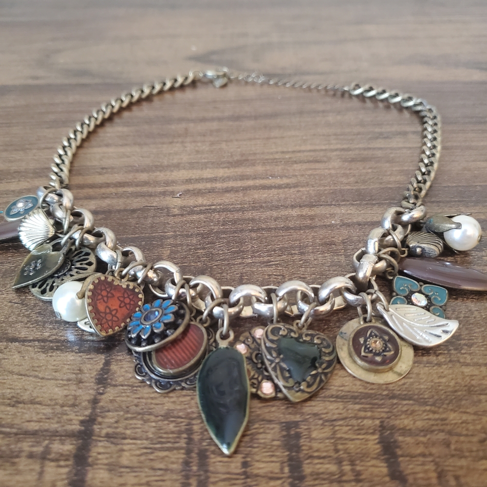 Charming Vintage Multi-Color Pendant Necklace